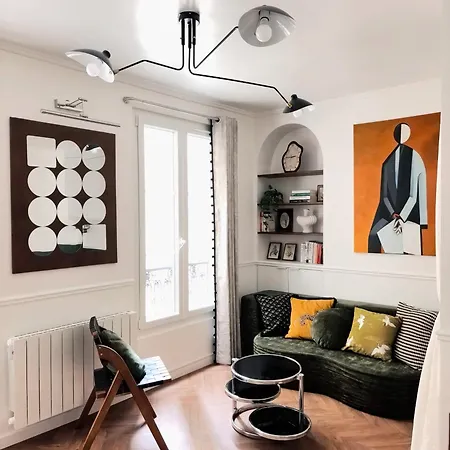 Eiffel Tower 6-min Walk Charming 3 Sleeper Lägenhet