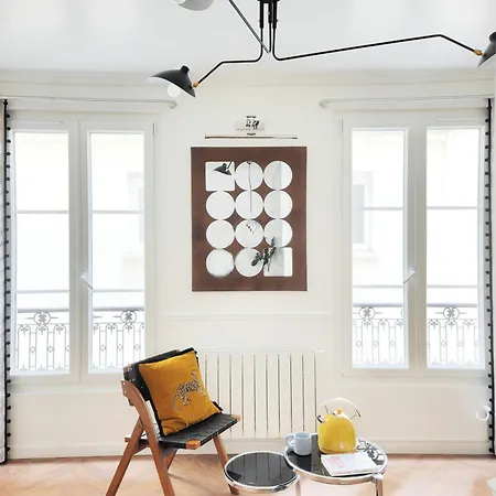 Eiffel Tower 6-min Walk Charming 3 Sleeper Apartamento París