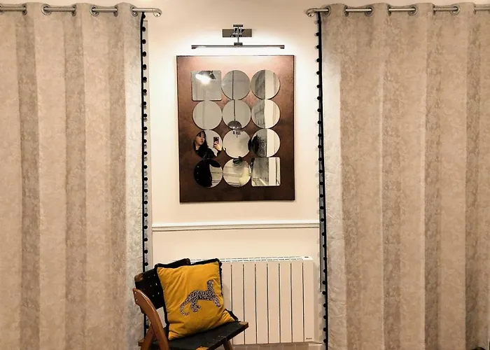 Daire Eiffel Tower 6-min Walk Charming 3 Sleeper *