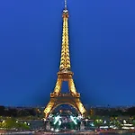 Eiffel Tower 6-min Walk Charming 3 Sleeper Lejlighed *