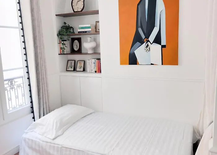 Eiffel Tower 6-min Walk Charming 3 Sleeper Apartman Párizs